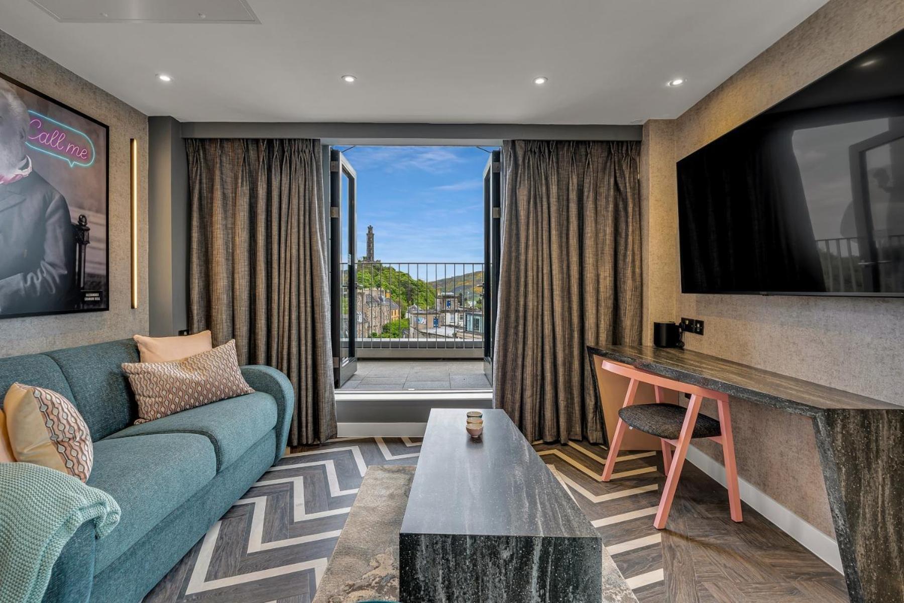 Roomzzz * Edinburgh